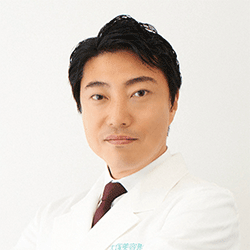 大塚美容形成外科・歯科　総院長　石井秀典